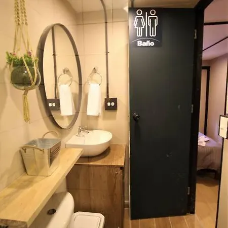 Apartamento Con Cocina Y Bano Privado - One106 By Roots Rentals Medellín Exterior foto