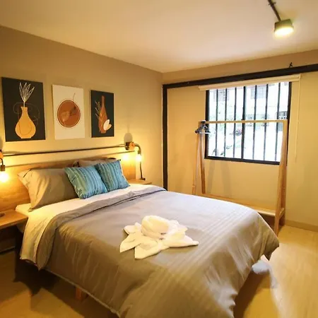 Apartamento Con Cocina Y Bano Privado - One106 By Roots Rentals Medellín Exterior foto